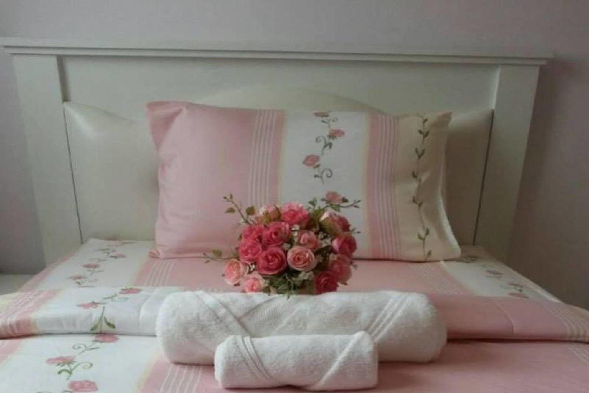 The Zara Double Tree Hotel Ubon Ratchathani Esterno foto