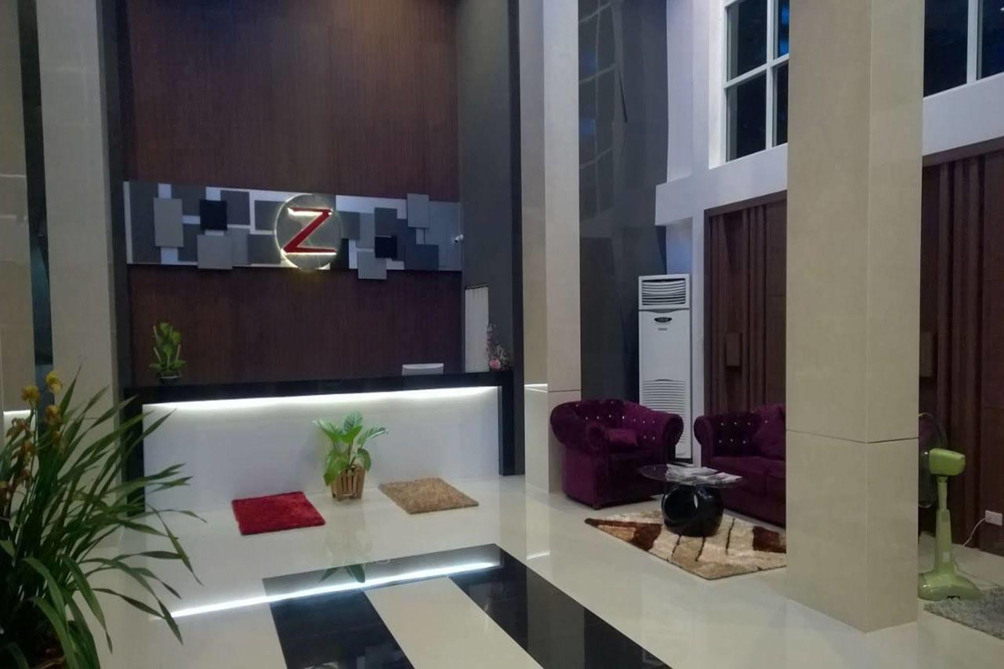 The Zara Double Tree Hotel Ubon Ratchathani Esterno foto